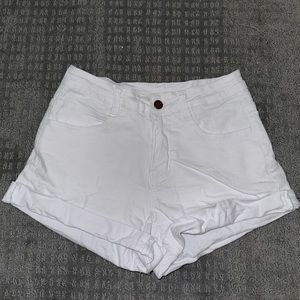 white shorts size XS
